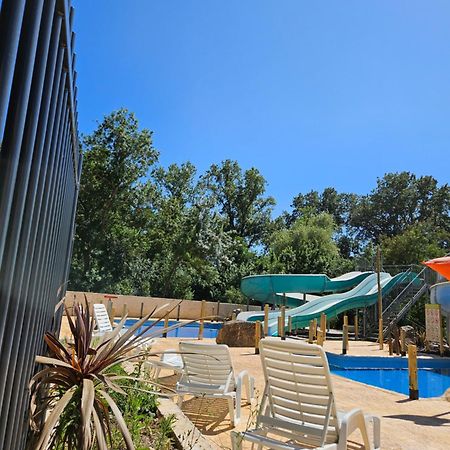 Mobile-home hyeres var climatisé dans camping avec piscine jusqu'à 6 personnes Extérieur photo